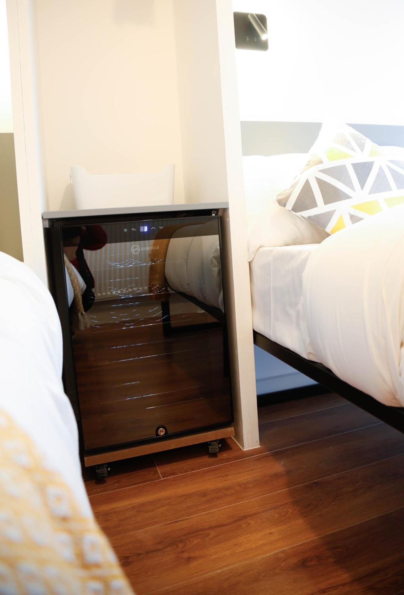 New Luxury Rooms In The Heart Of London Next To Shops, Cafes, Bars & Metro With Shared Bathrooms Exterior photo