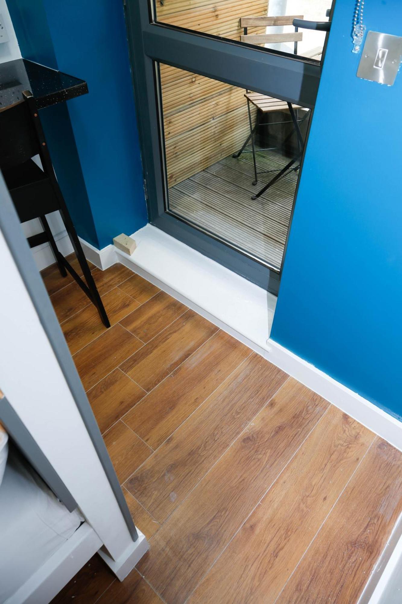 New Luxury Rooms In The Heart Of London Next To Shops, Cafes, Bars & Metro With Shared Bathrooms Exterior photo